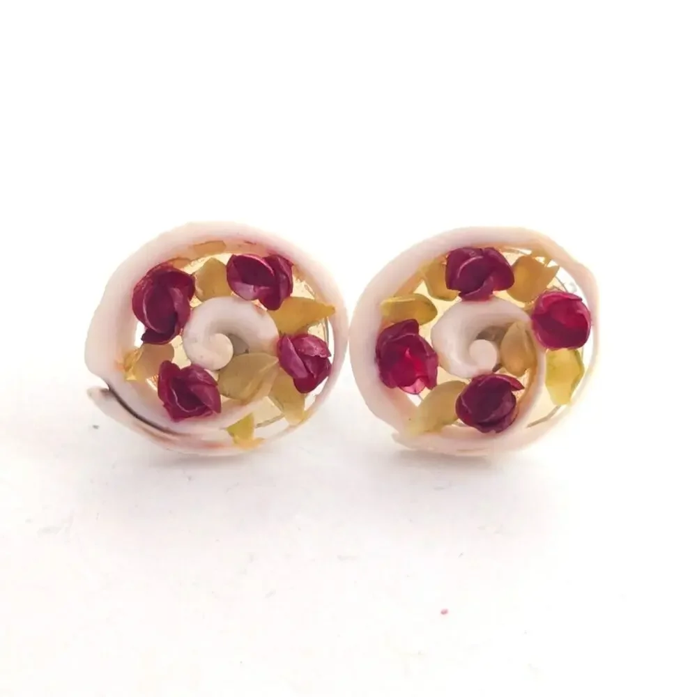 Vintage Estate Swirled Painted Shell Floral Beachy Romantic Screwback Earrings